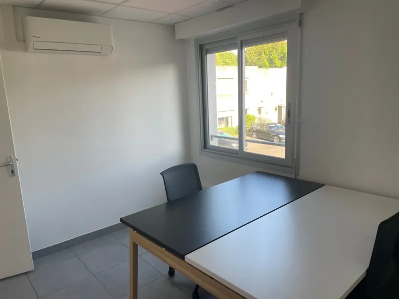 Bureau privatif meublé et climatisé pour 2 personnes à louer à Privas (Ardèche), Palladium Square